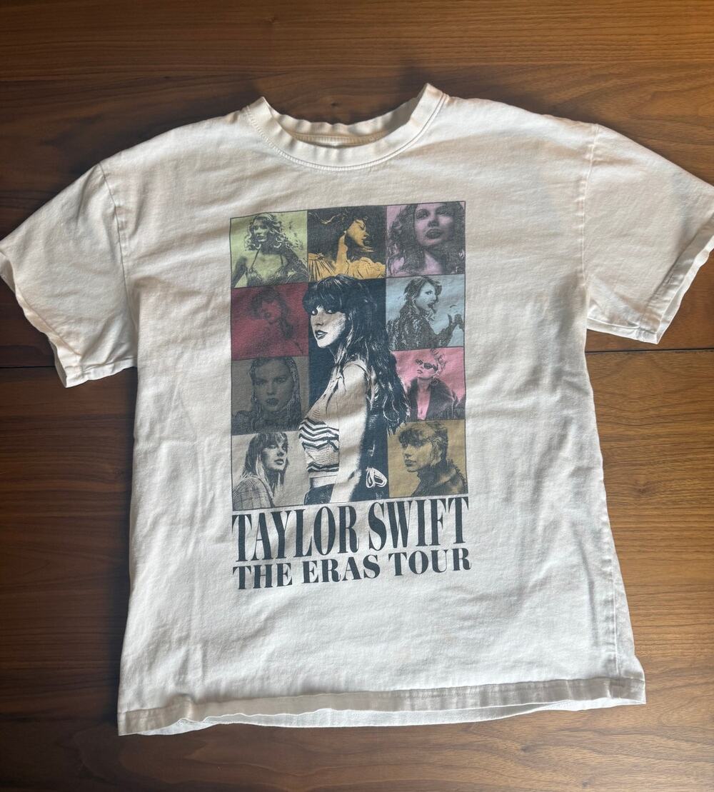 Taylor Swift The Eras Tour 2023 Graphic T-Shirt Cream Medium